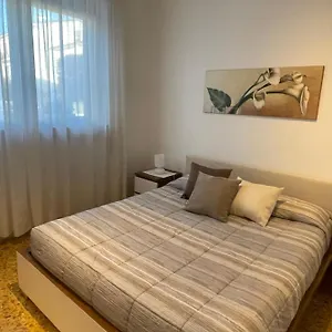 https://casa-lia-47.it-tuscanyhotel.com